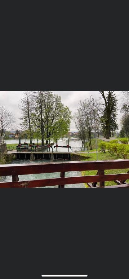 Kartal Centar Apartment Bihać 外观 照片